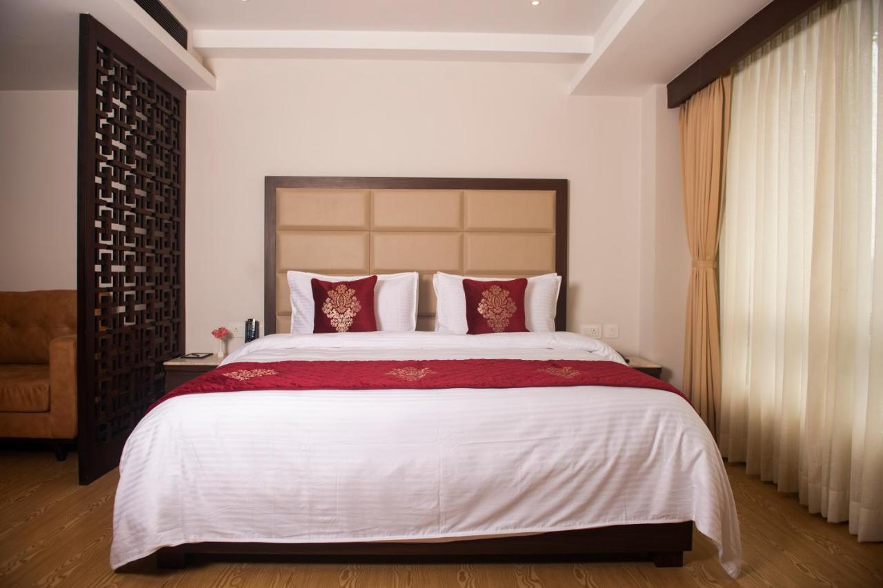 Ramada By Wyndham & Casino Golden Hotel 5*