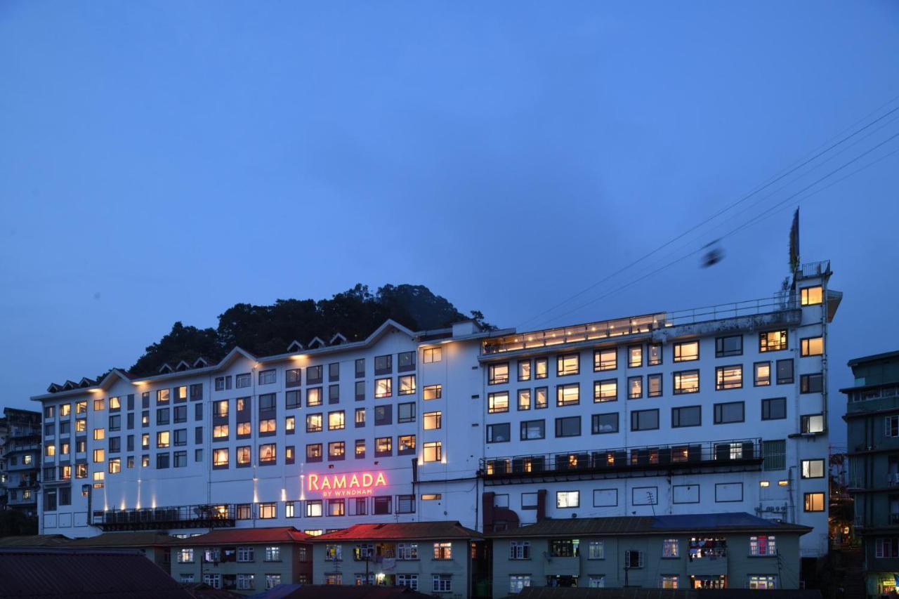 Ramada By Wyndham & Casino Golden